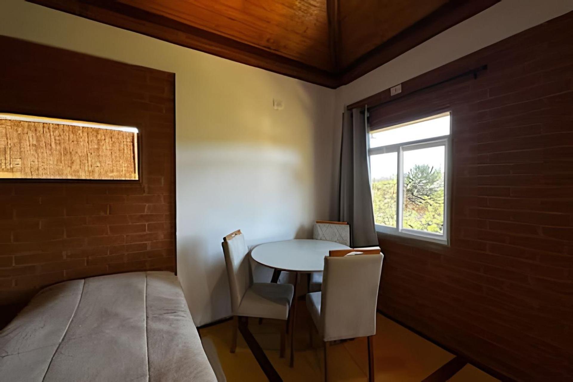 Suites Saint Louis - Conforto Do Lado Do Centro Turistico Кампус-ду-Жордау Экстерьер фото
