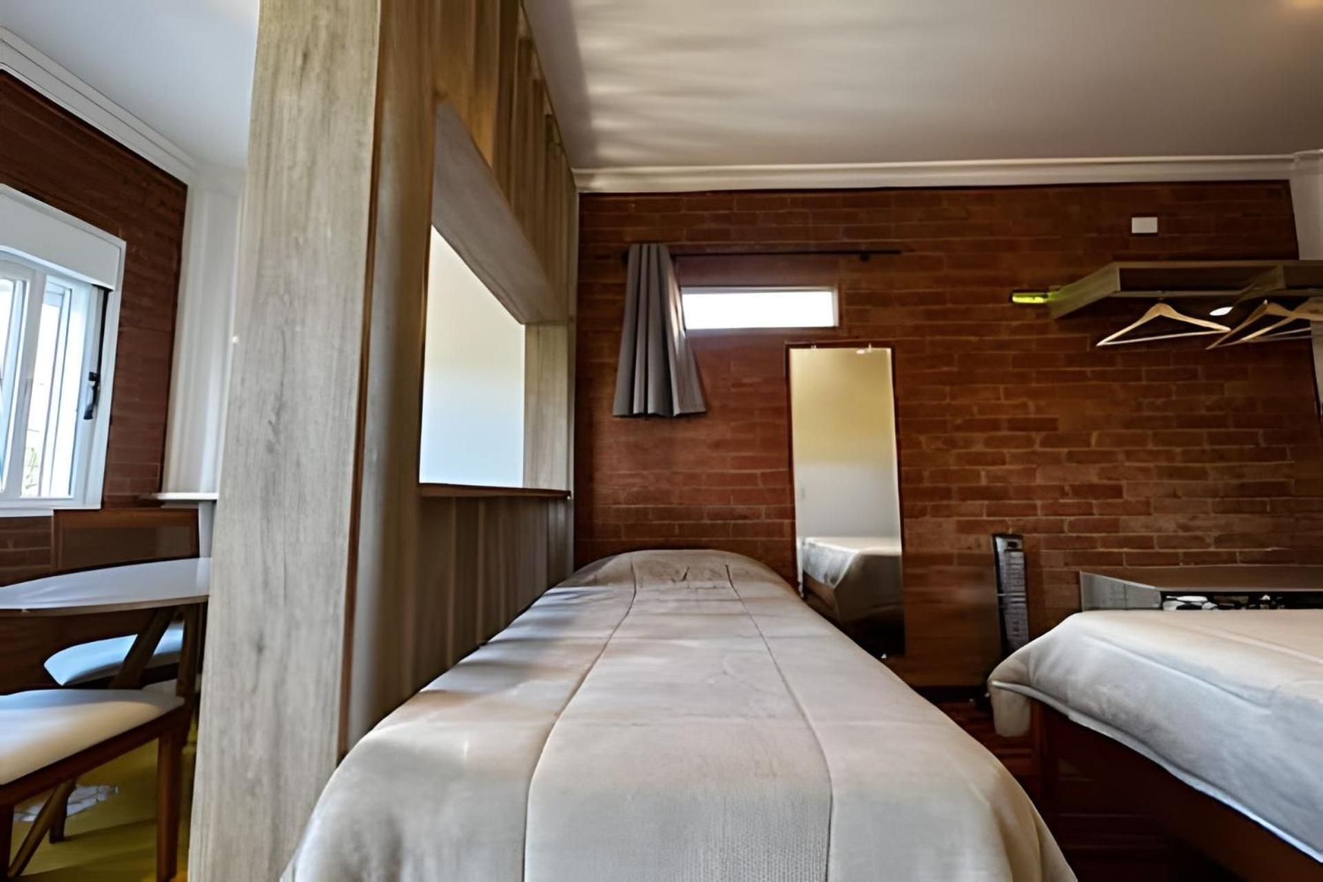 Suites Saint Louis - Conforto Do Lado Do Centro Turistico Кампус-ду-Жордау Экстерьер фото