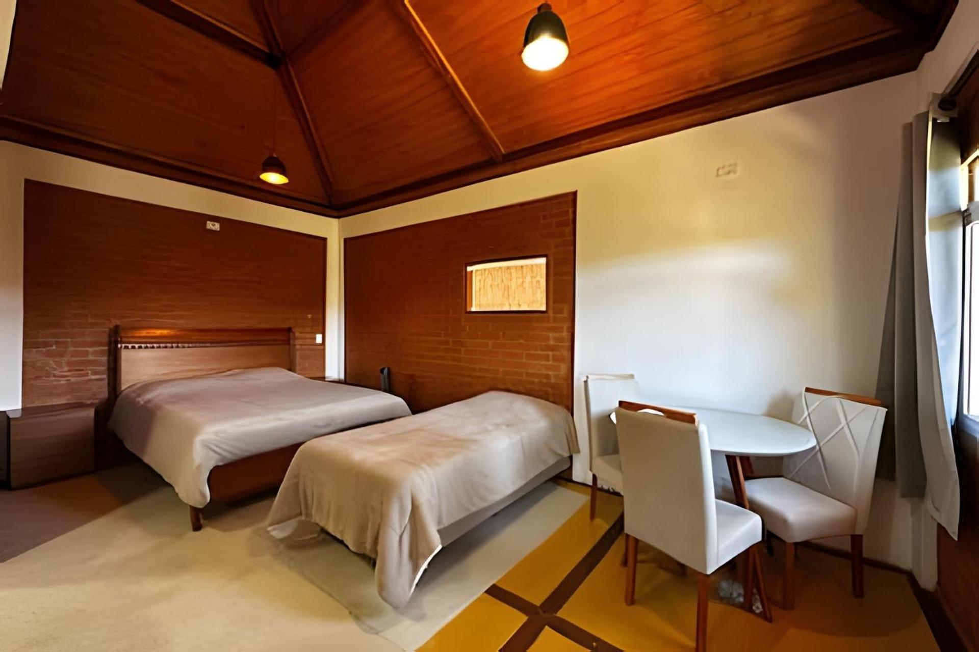 Suites Saint Louis - Conforto Do Lado Do Centro Turistico Кампус-ду-Жордау Экстерьер фото