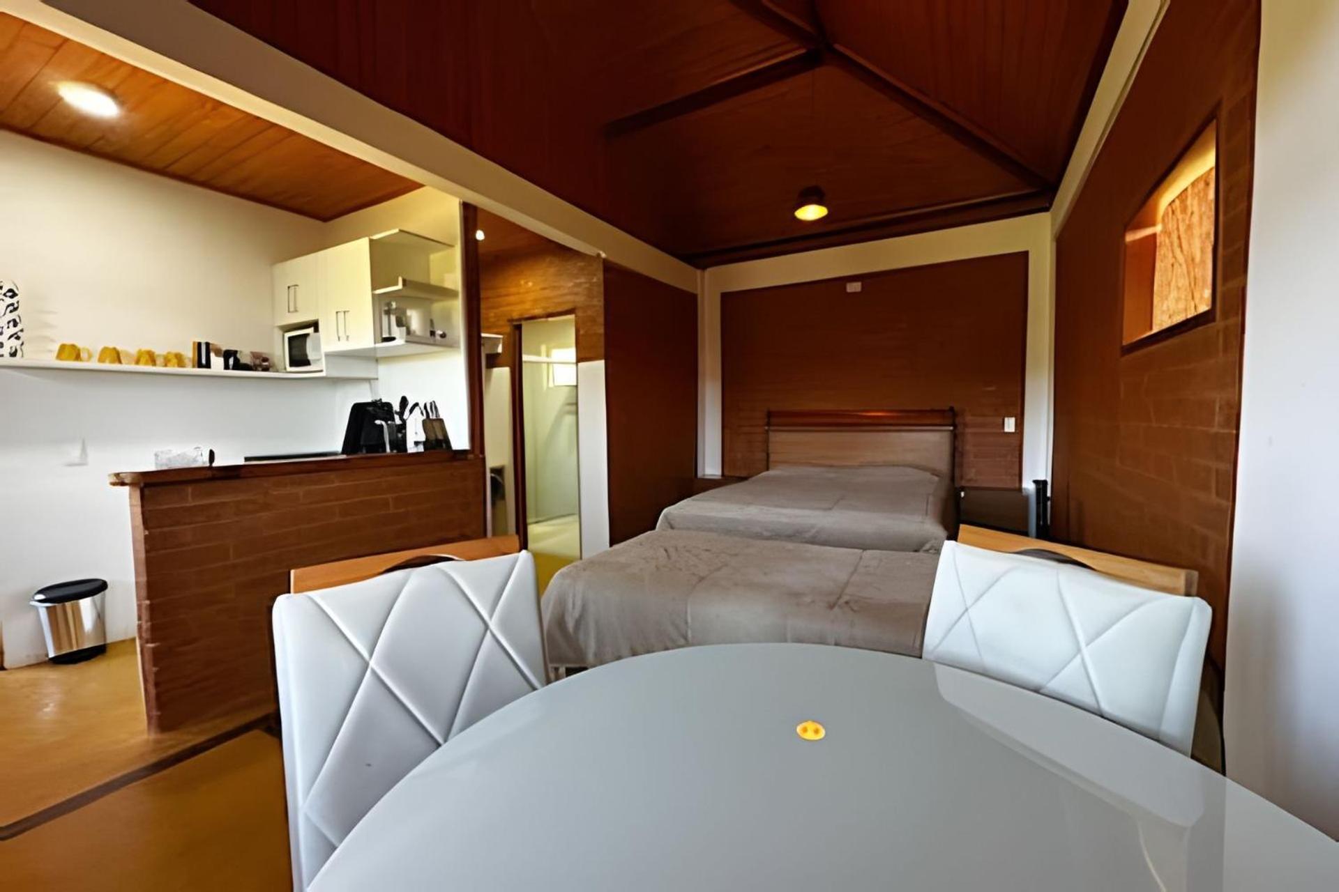 Suites Saint Louis - Conforto Do Lado Do Centro Turistico Кампус-ду-Жордау Экстерьер фото