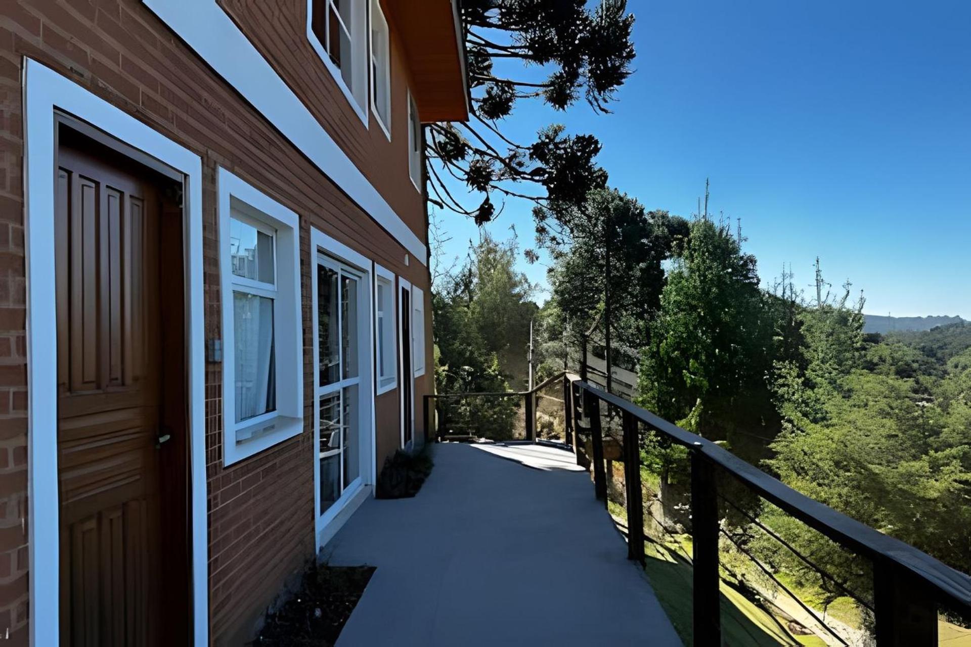 Suites Saint Louis - Conforto Do Lado Do Centro Turistico Кампус-ду-Жордау Экстерьер фото